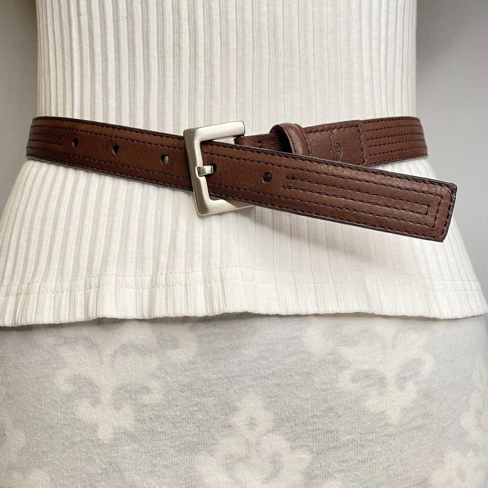 💎Dockers Belt Small Brown Full Grain Leather And Faux Multi Linear Stitch Detail